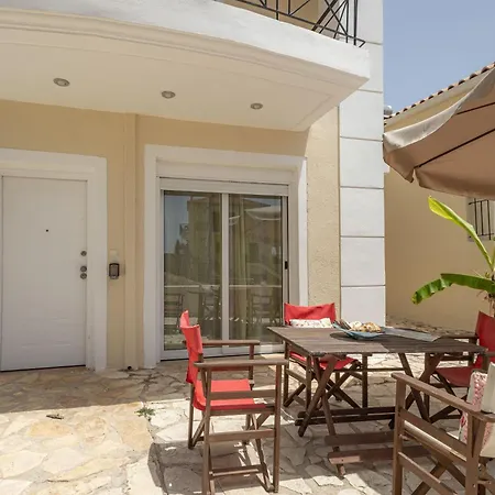 Helen's House At Ratzakli Дом отдыха Ratzaklion